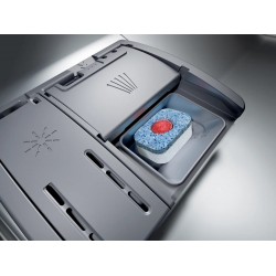 Built-in | Dishwasher | SMV2HVX02E | Width 59.8 cm | Number of place settings 14 | Number of programs 5 | Energy efficiency clas