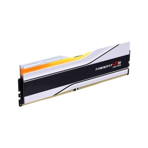 649528929730MEMORY DIMM 16GB DDR5-5600 CT16G56C46U5 CRUCIAL