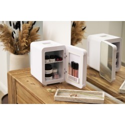 Adler Mini refrigerator with mirror AD 8085 Free standing Larder Height 27 cm Fridge net capacity 4 L White